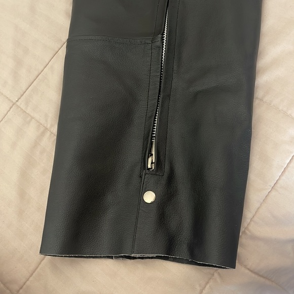 XL Leather Chaps - Picture 5 of 7